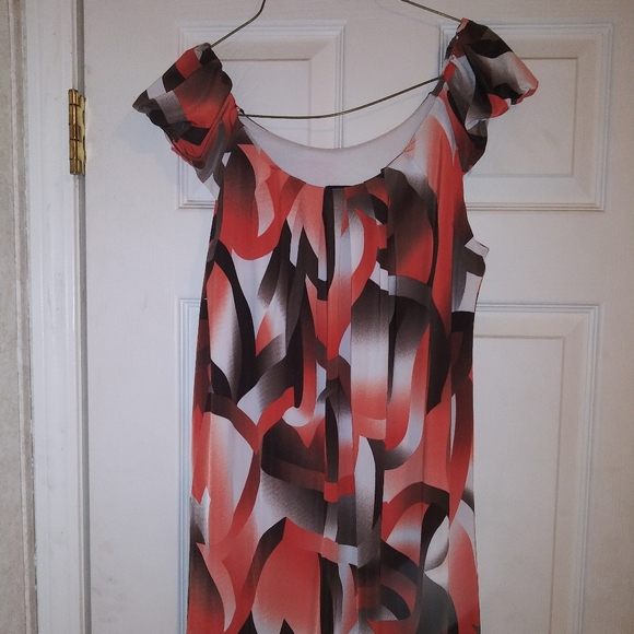 Dress - Picture 2 of 6